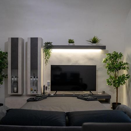 Dietro Al Plebiscito Luxury Suite Νάπολη Εξωτερικό φωτογραφία